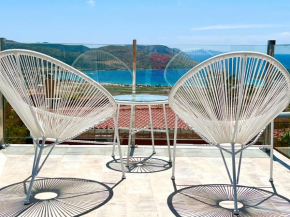Sea view 4 bedrooms, 3 bathrooms Cottage